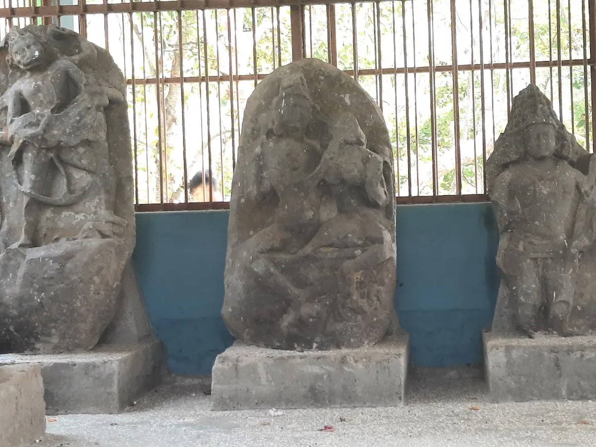Unakoti Rock Carvings - photo 3