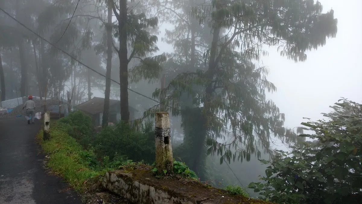Kyongnosla Alpine Sanctuary - photo 3