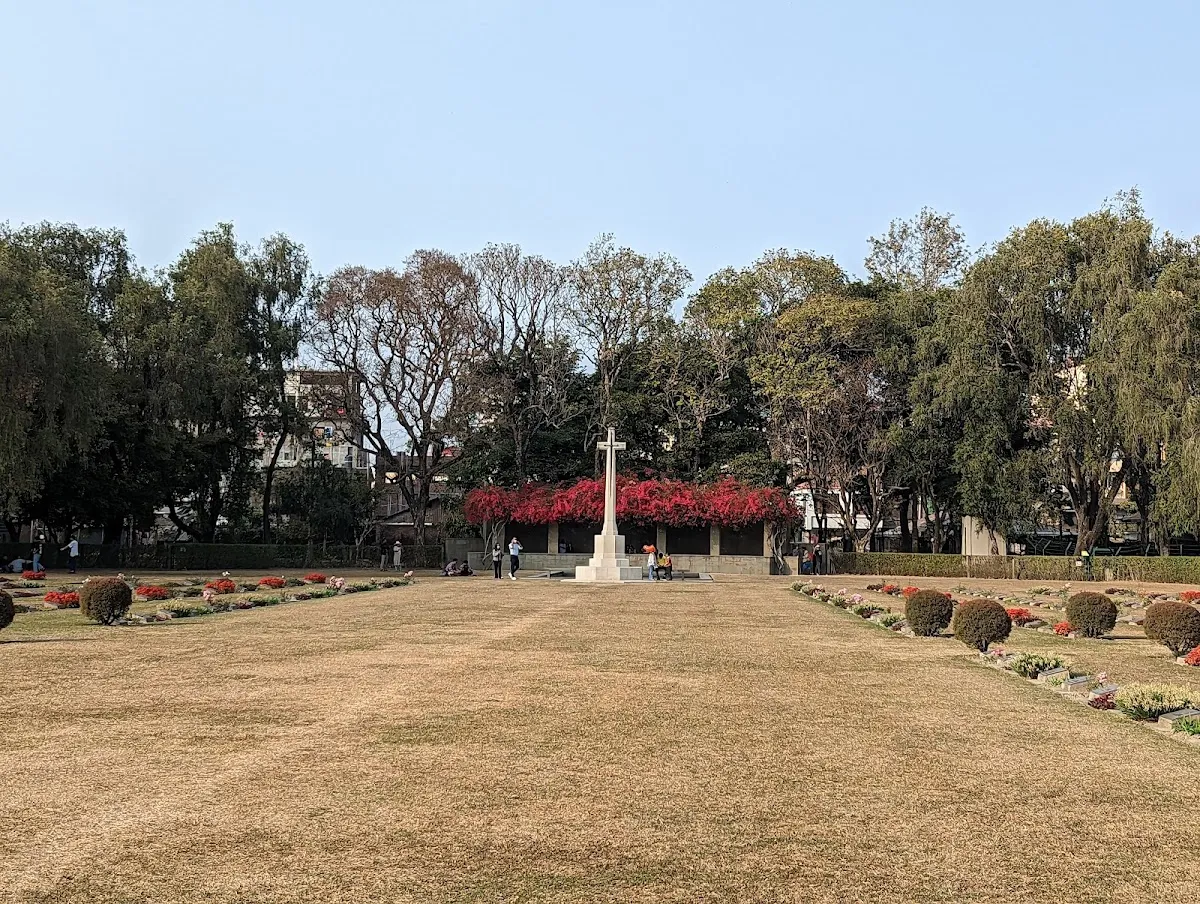 Imphal War Cemetery - photo 2