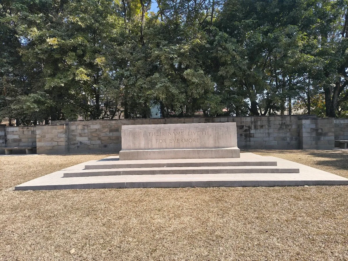 Imphal War Cemetery - photo 3