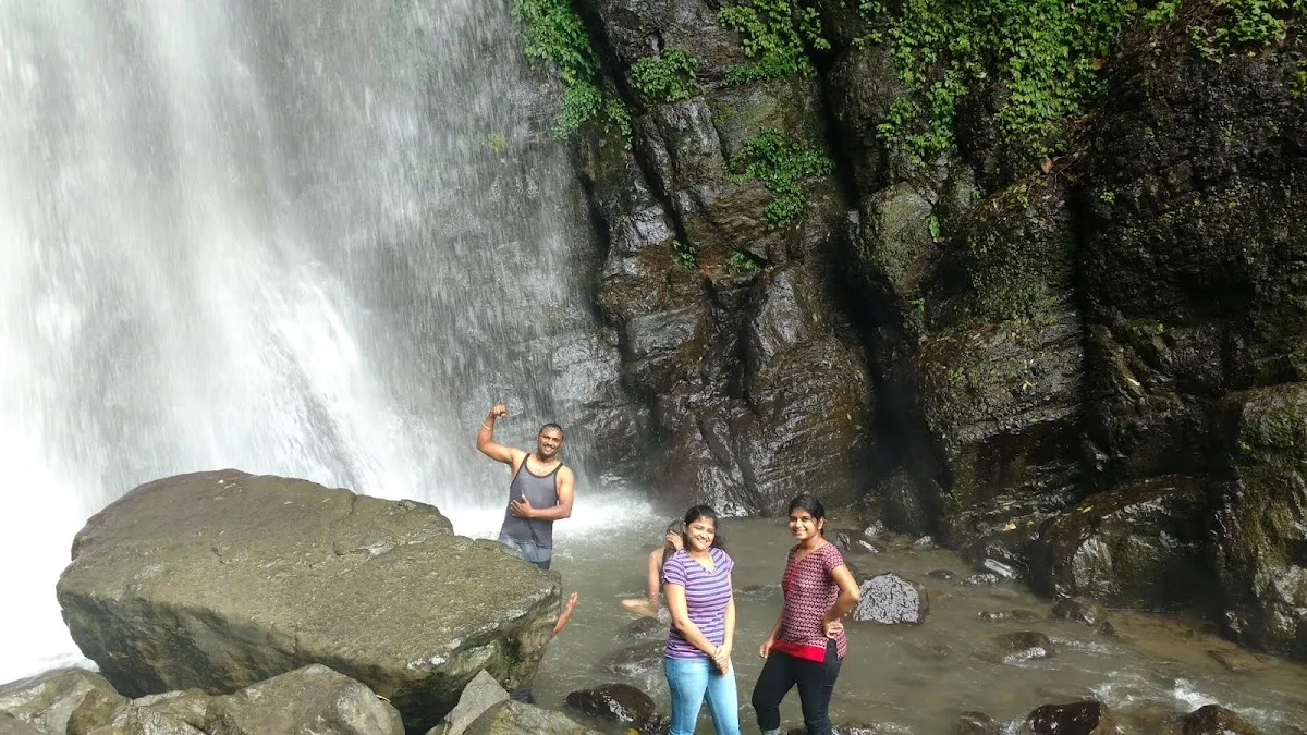 Sadu chiru waterfalls - photo 3