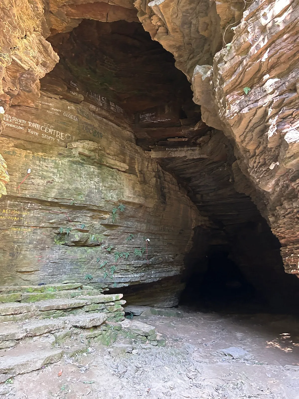 Tharon cave - photo 2