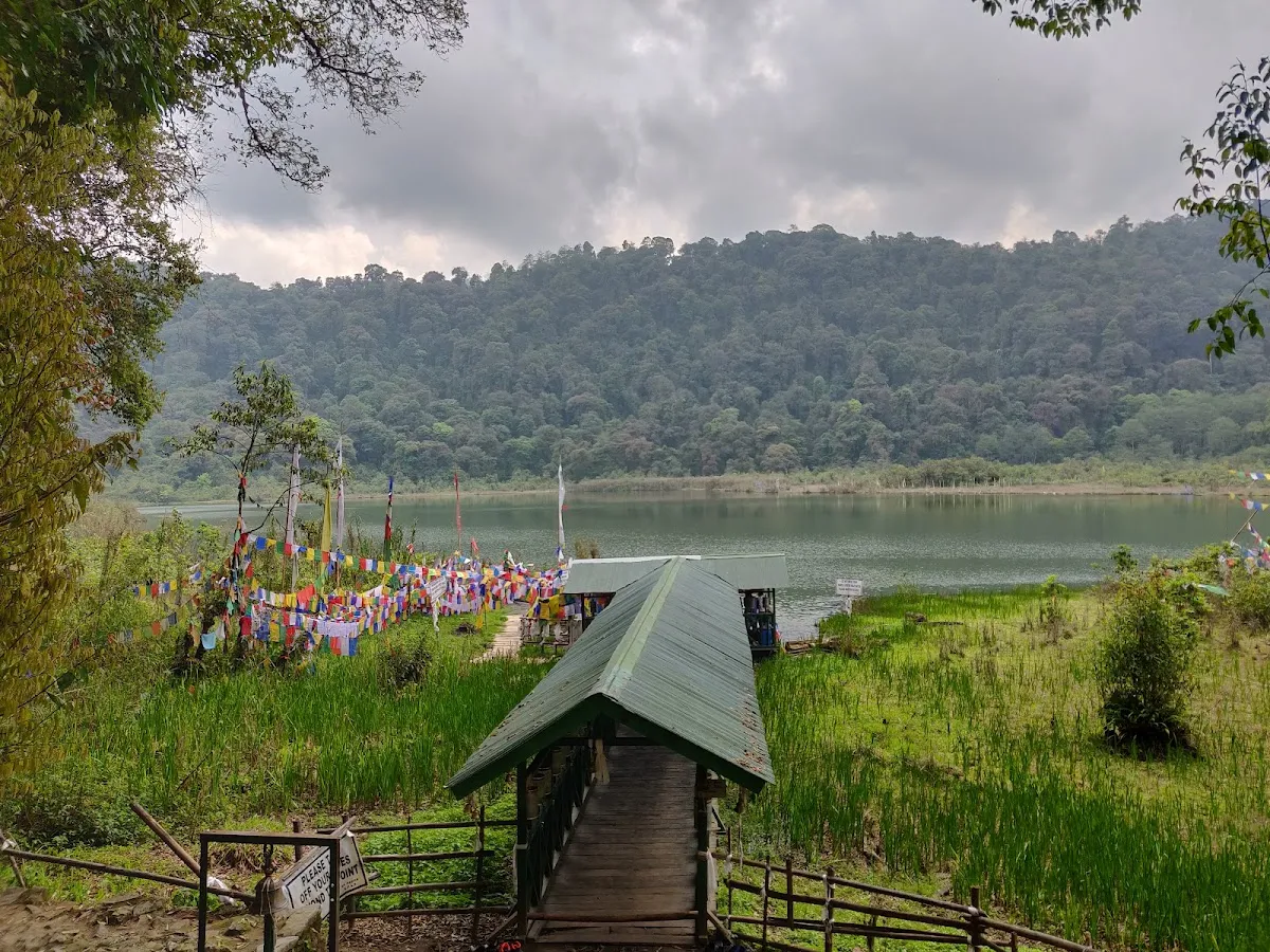Khecheopalri Lake - photo 2