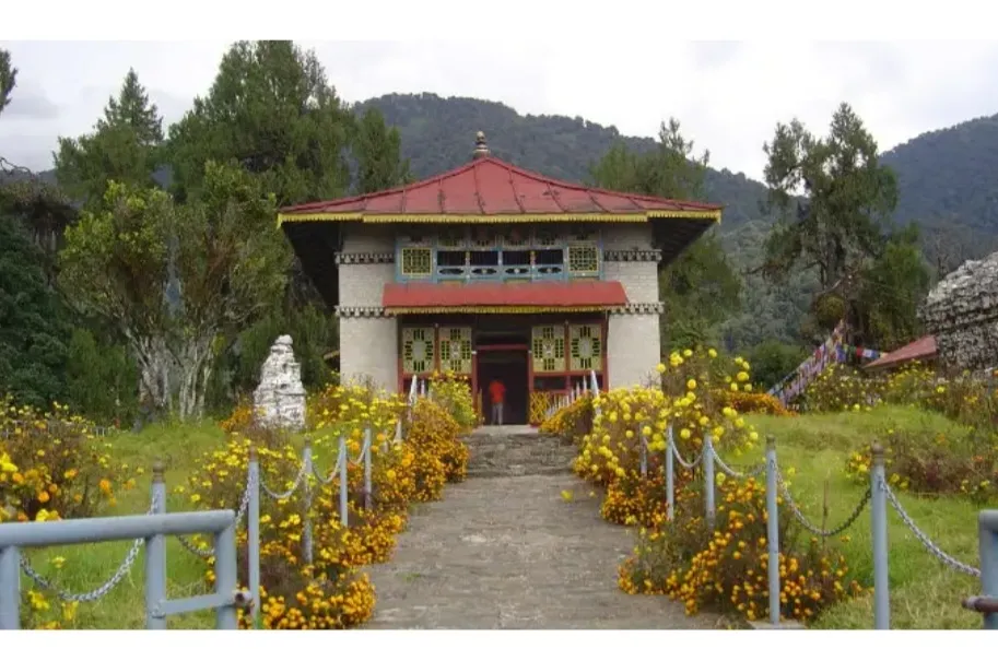 Tashiding Monastery - photo 2