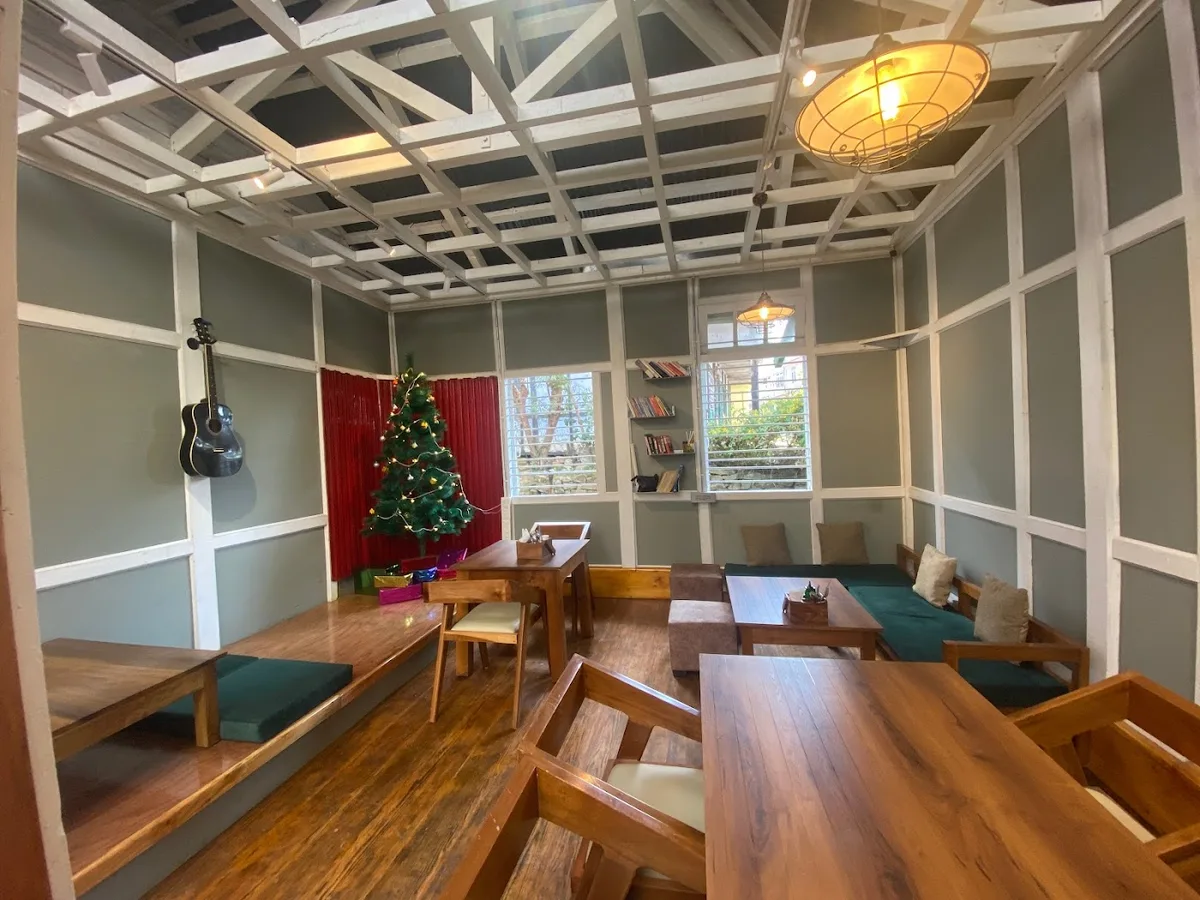 Phun’s Cafe Bomdila - Bomdila