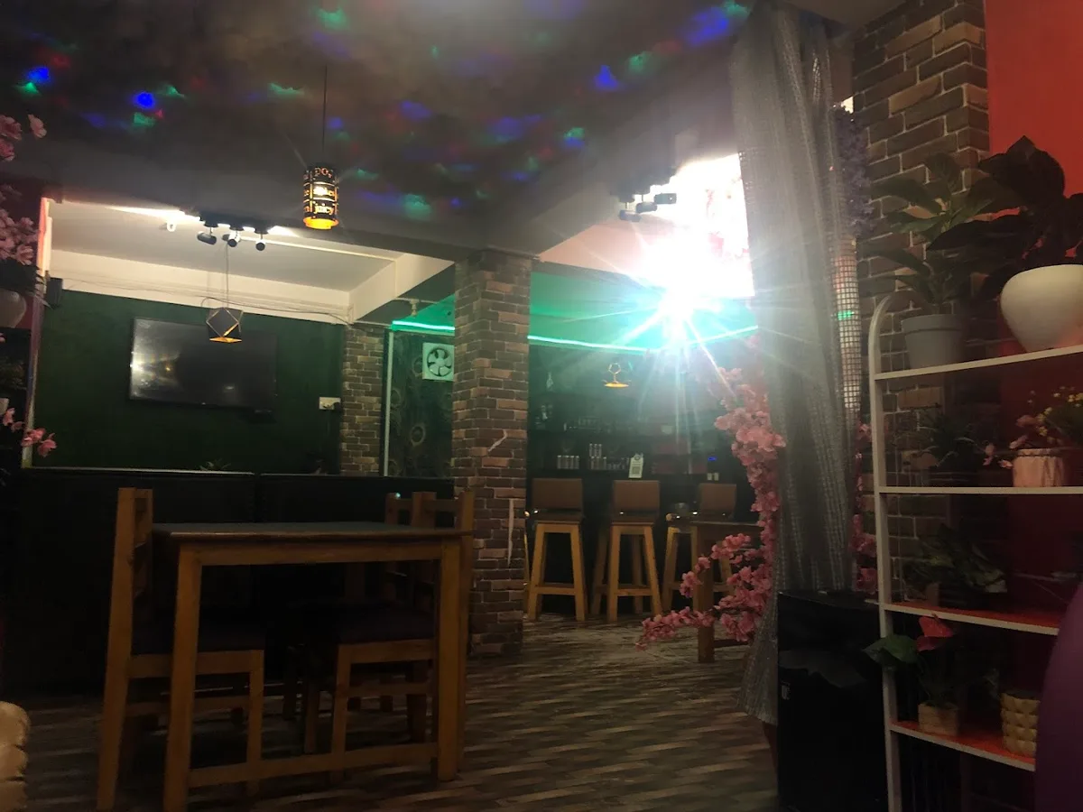 Queen's Kitchen, Restro and Bar Bomdila - photo 3