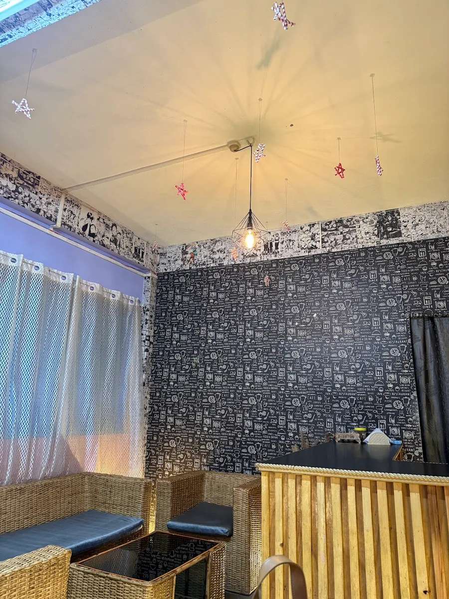 Kinlay Eats - Cafe and Restro - photo 3
