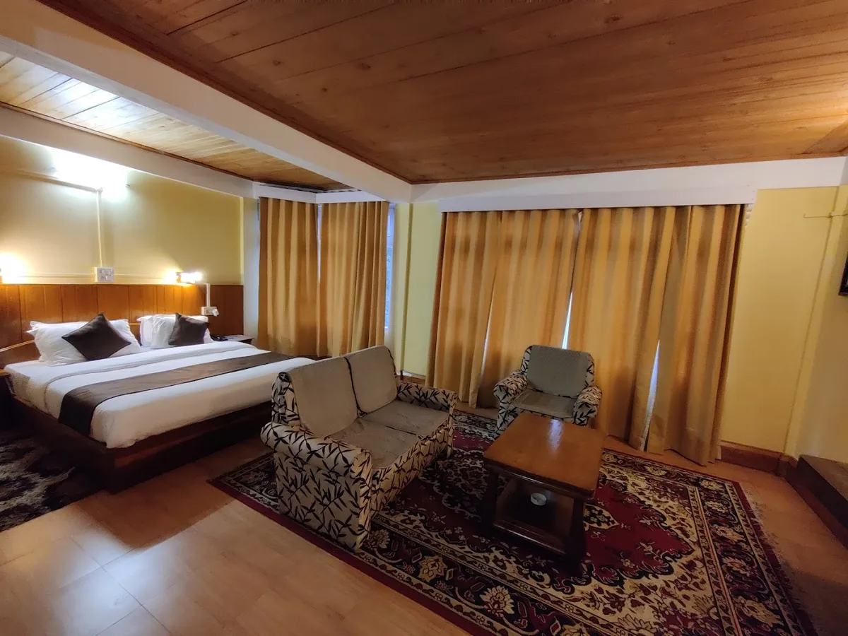 Pemaling Lords Inn Dirang - photo 2