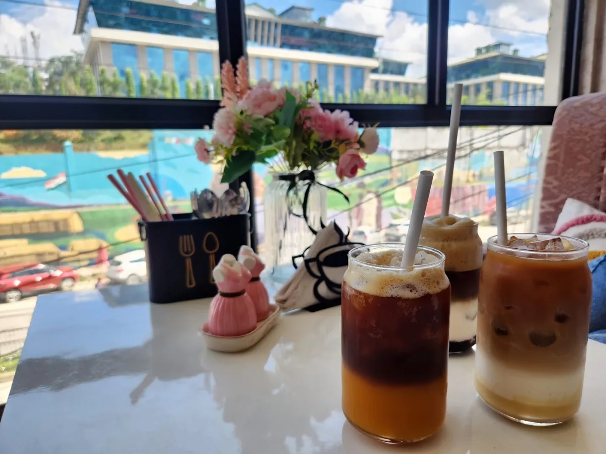 Aroma Cafe - photo 3