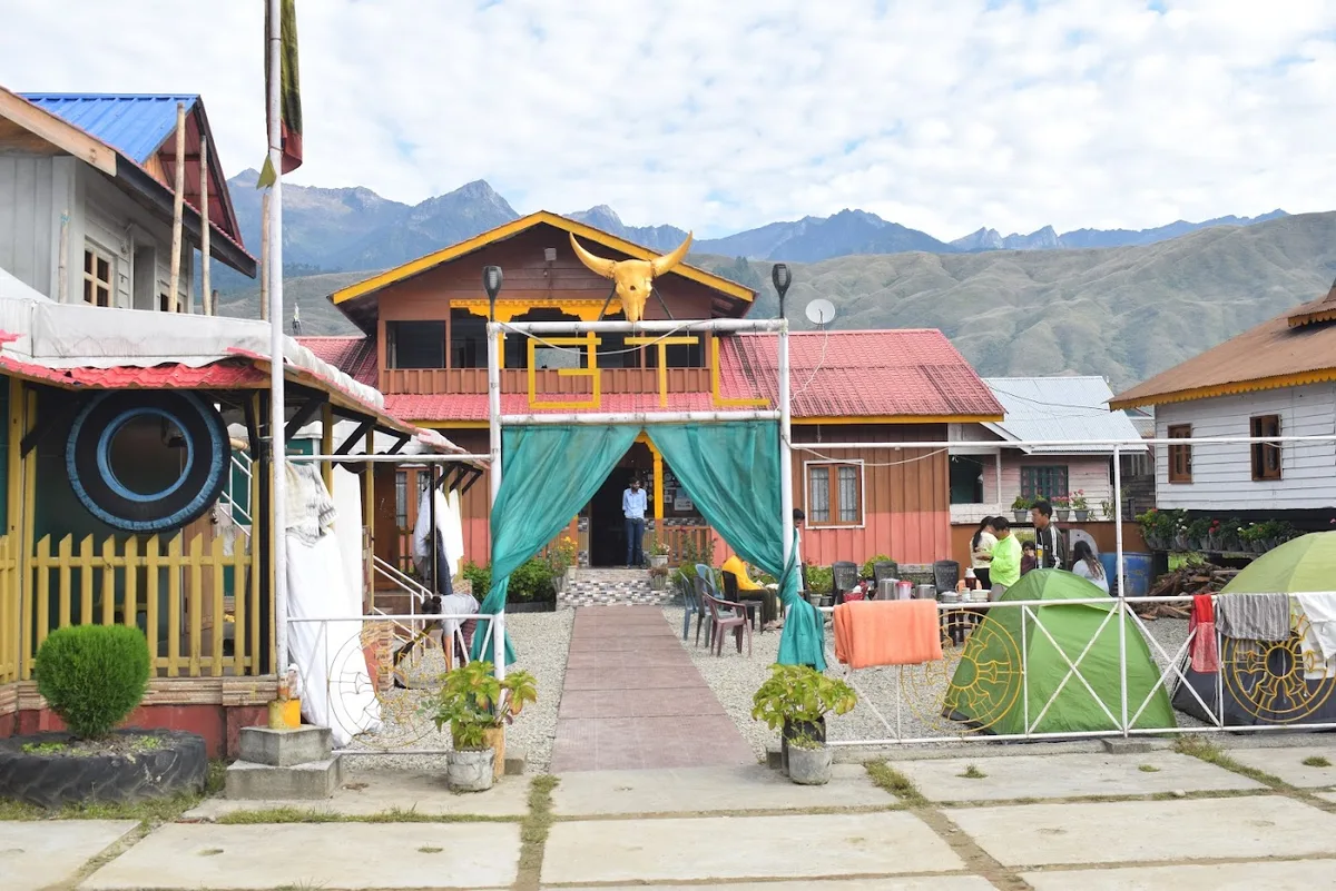 GAYBOO’s TRADITIONAL HOMESTAY - Mechuka