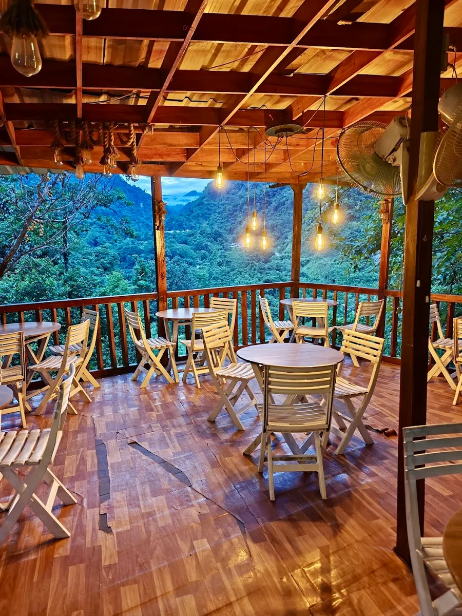Naku's Kitchen And Garden - photo 3