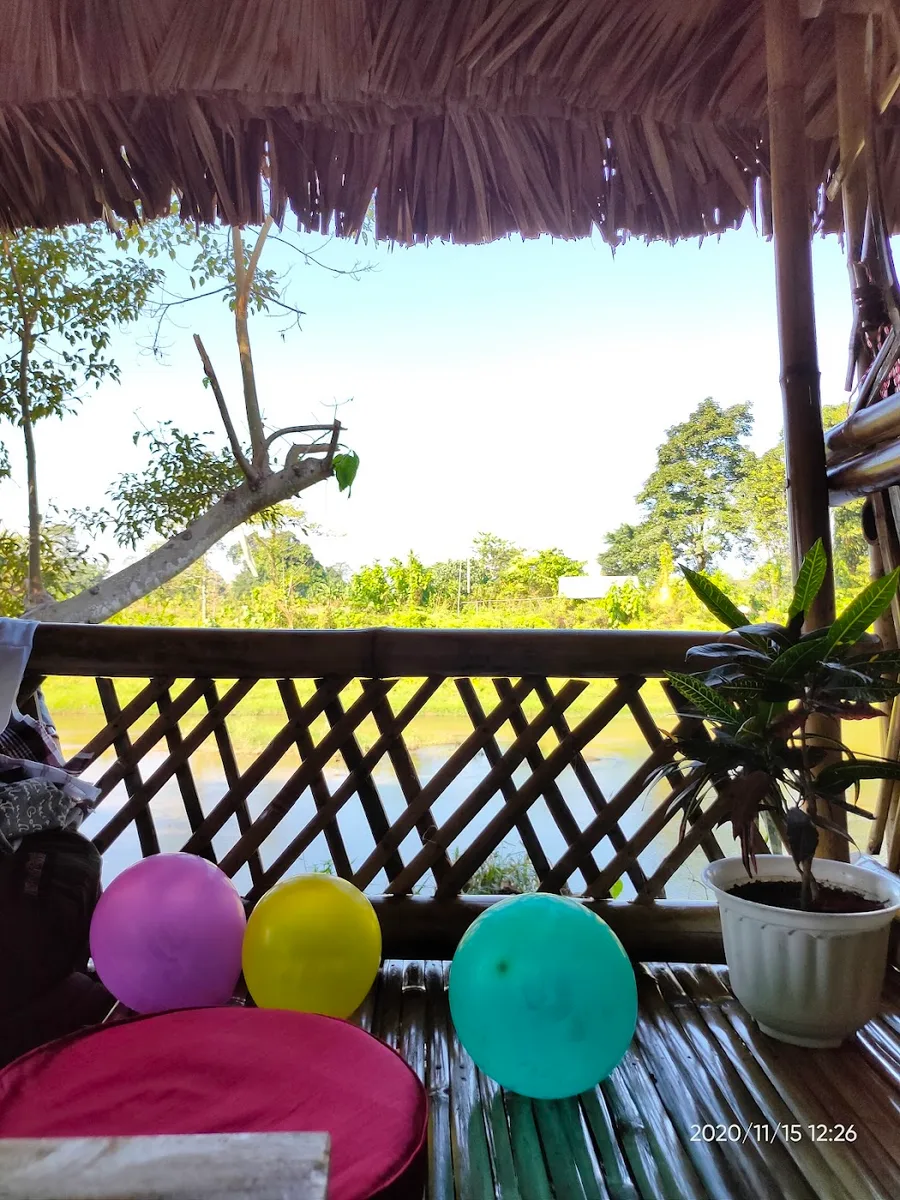 Tee Keen Restaurant - Mechuka