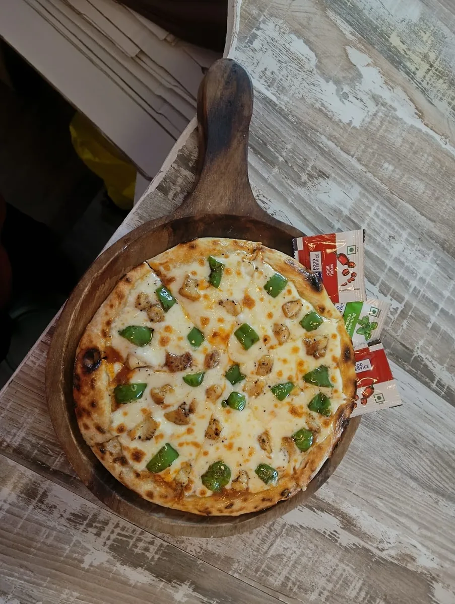 BIRPIZZ RESTAURANT - Pasighat