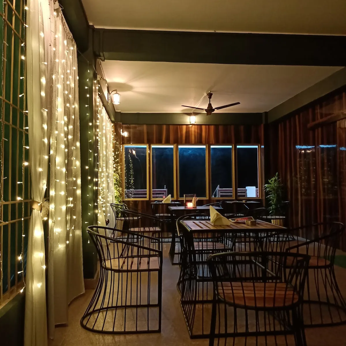 Josa cafe & lounge restaurant - Pasighat