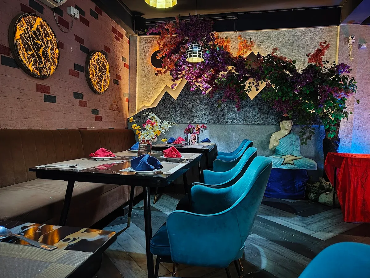 Moody Bliss Restaurant & Lounge - photo 2
