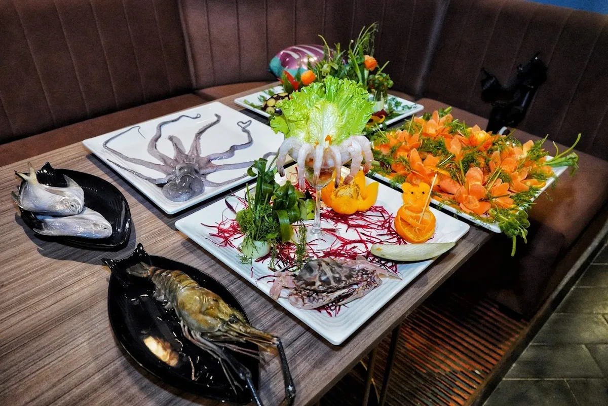 Moody Bliss Restaurant & Lounge - photo 3