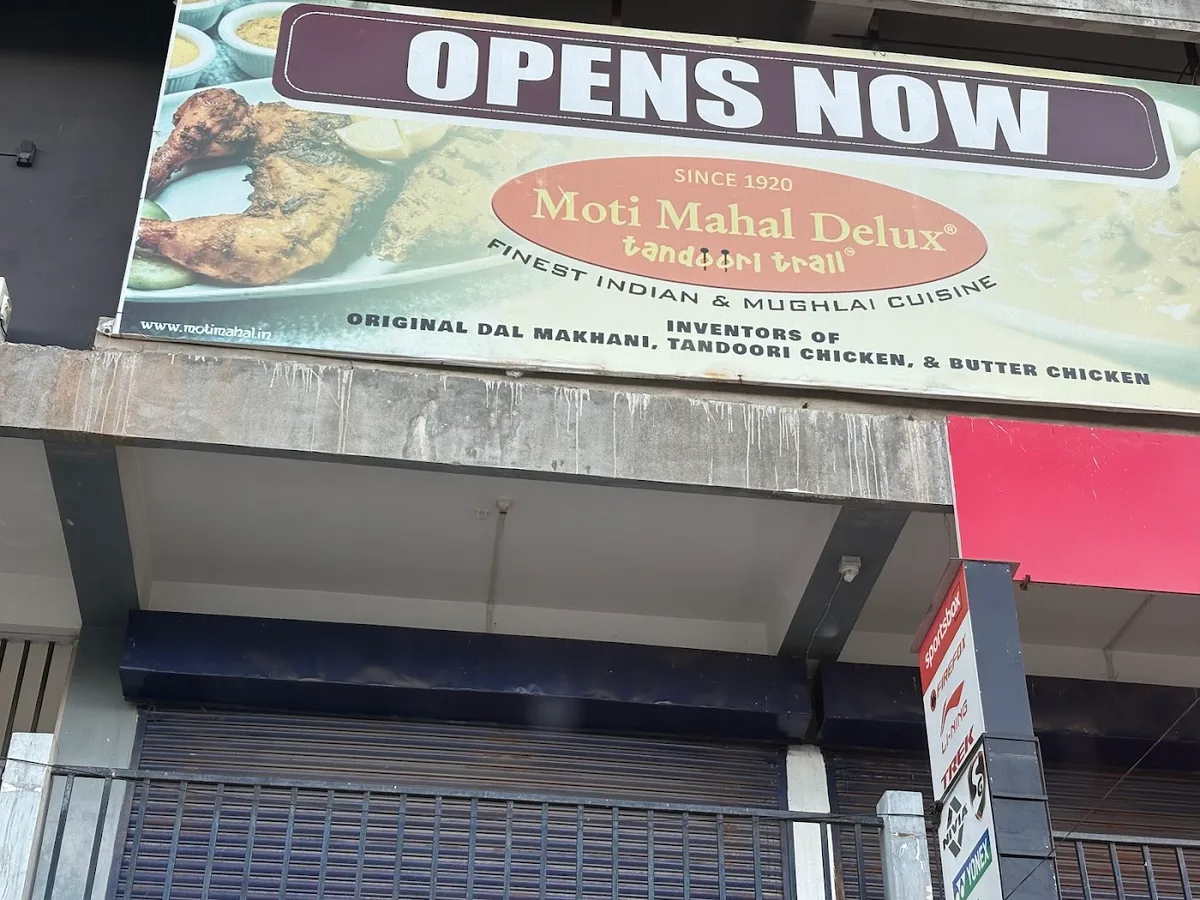 Moti Mahal Delux - Pasighat