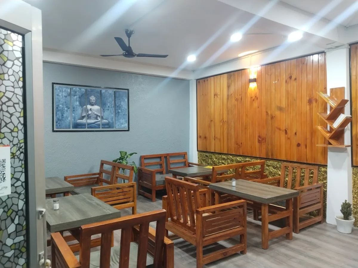 Neh nang restaurant - Pasighat