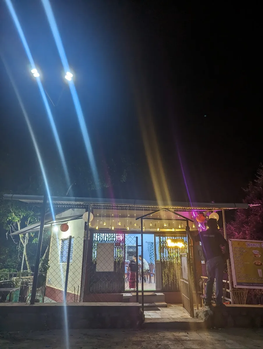 Nikkos cafe - Pasighat