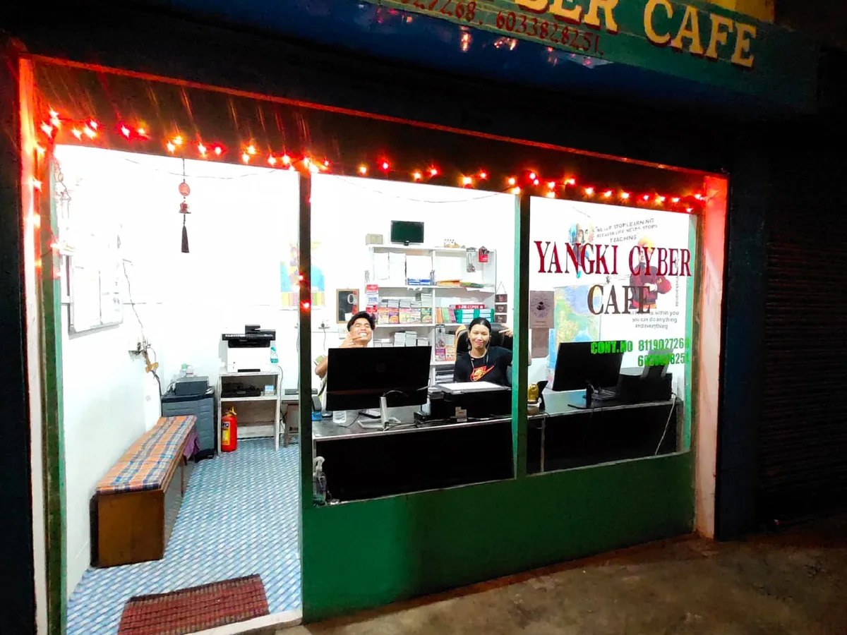 Yangki cyber cafe - Pasighat