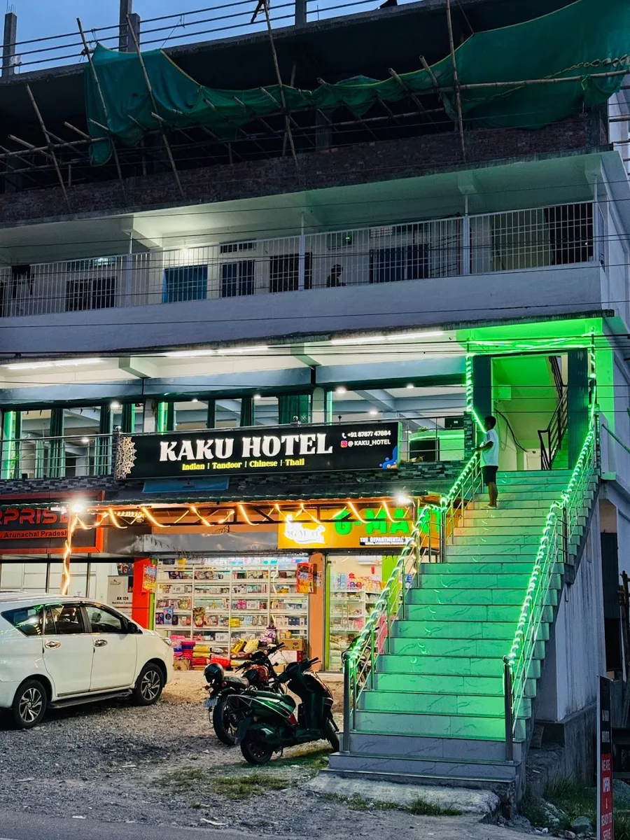 Kaku Hotel - Roing