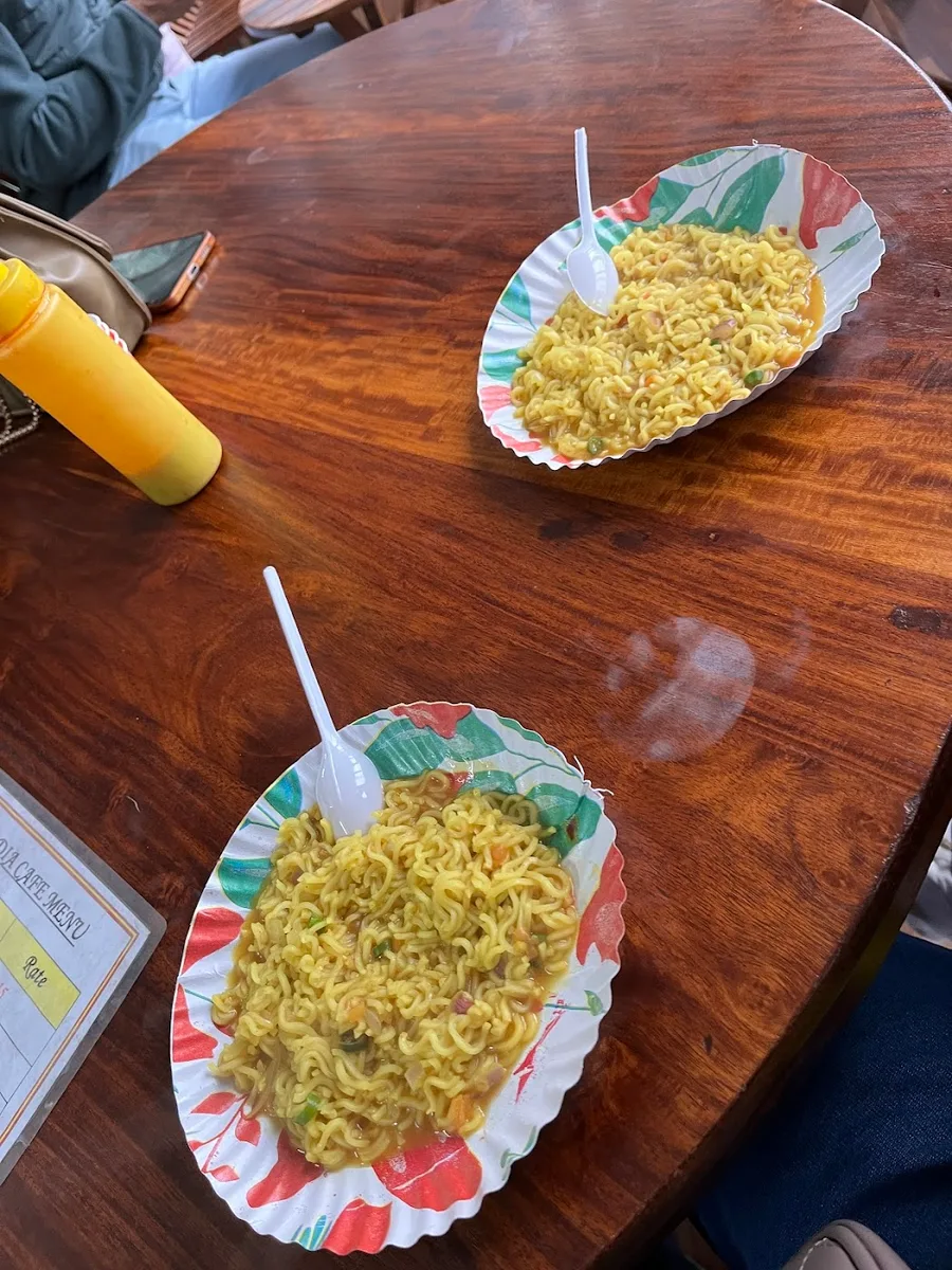 Mayudia Cafe - photo 2