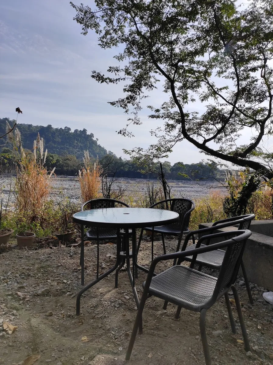 Naruka, The River View Restaurant - Roing