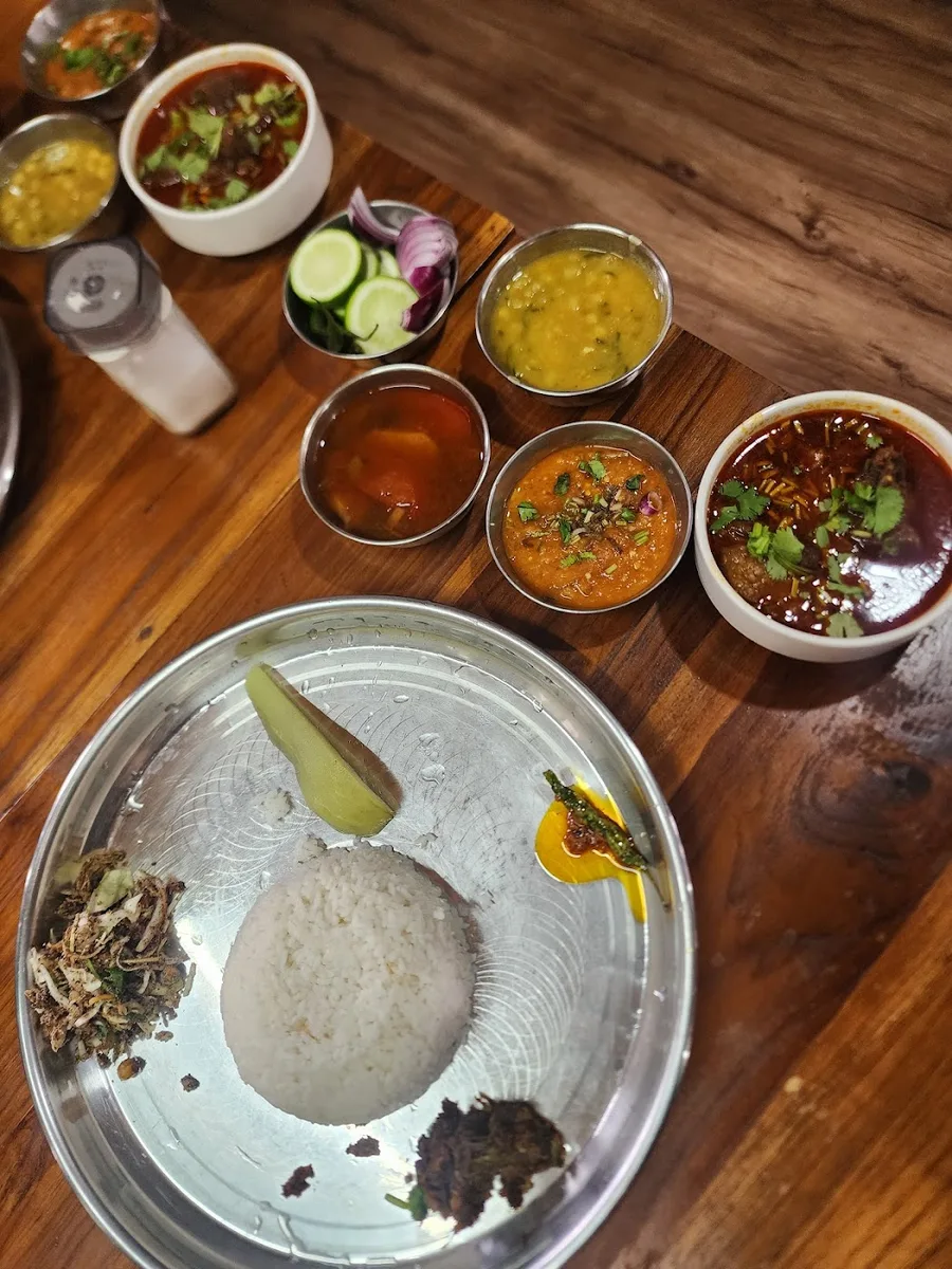 Manipuri Food hotel - photo 3