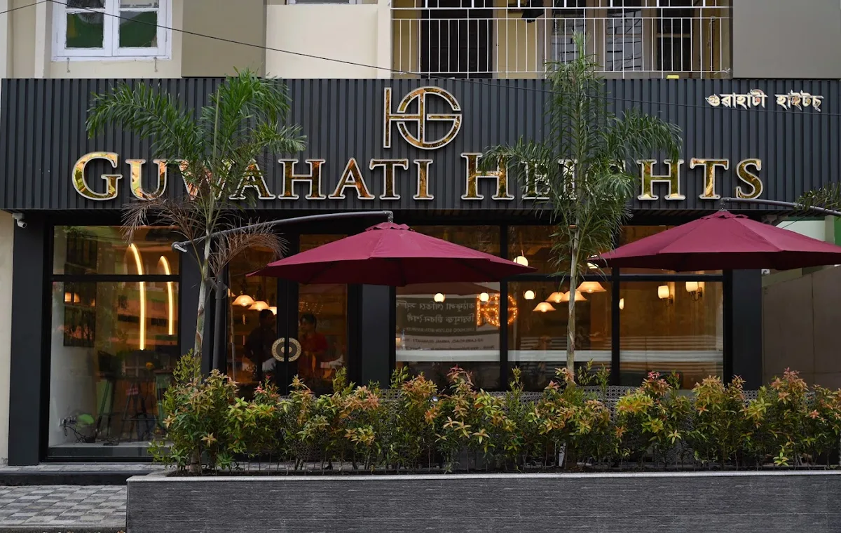 Cafes & Restaurants