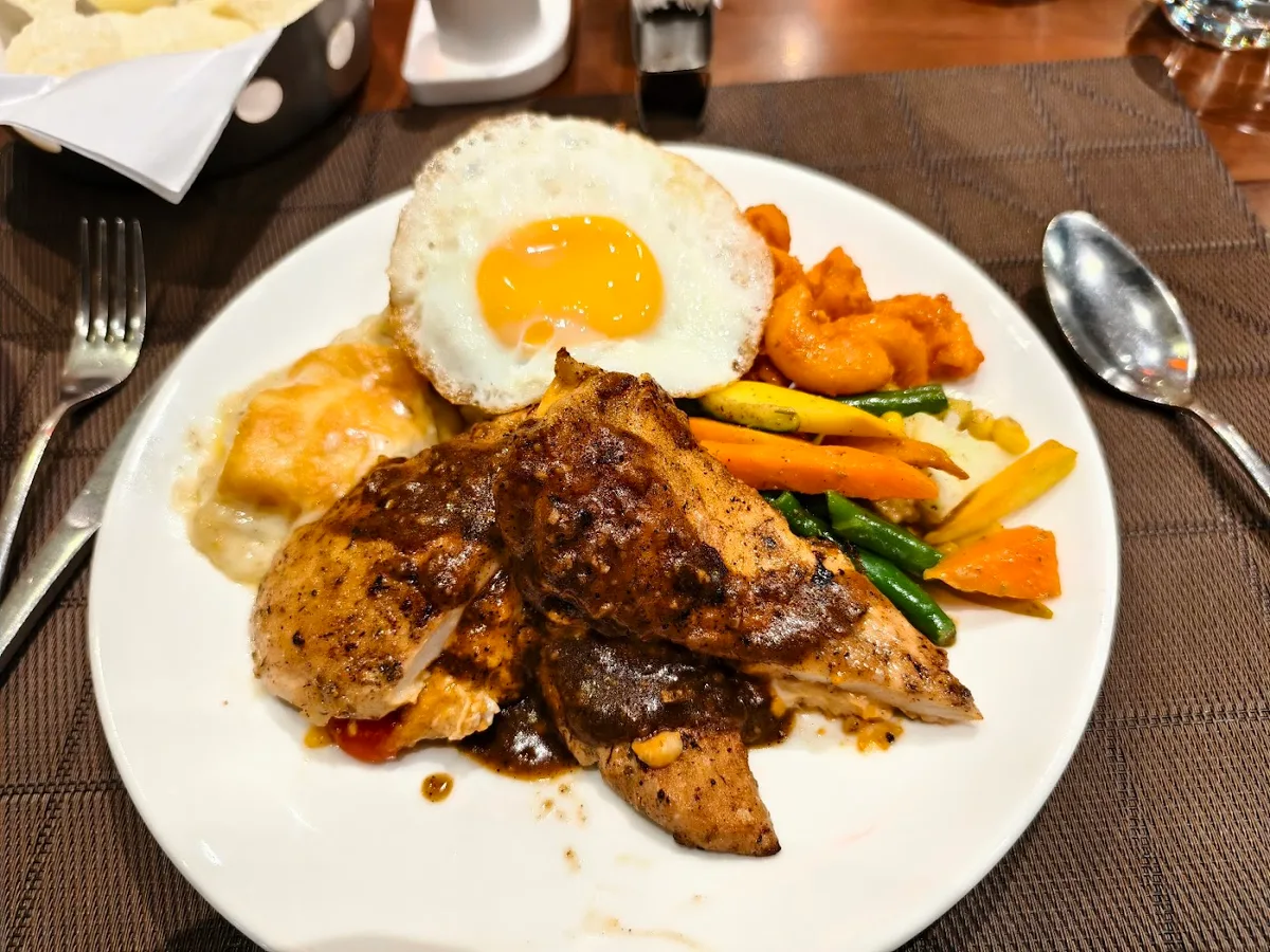 TransCurry Restaurant - photo 3