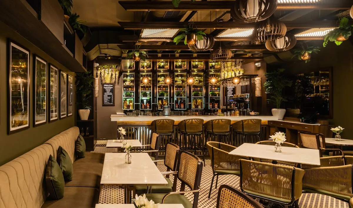 Uptown Escape Cafe & Cocktail Bar - Guwahati