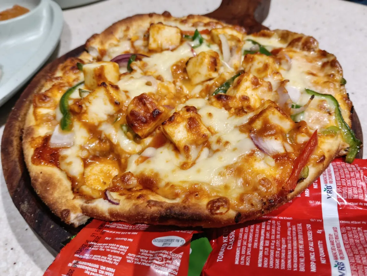 Emika's Pizza - photo 3