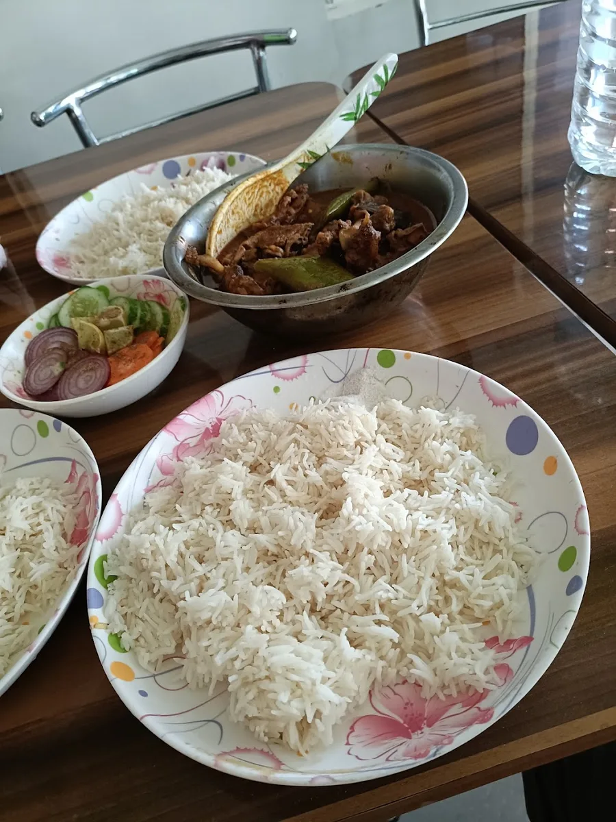 SWEETY LUU RESTAURANT - photo 3