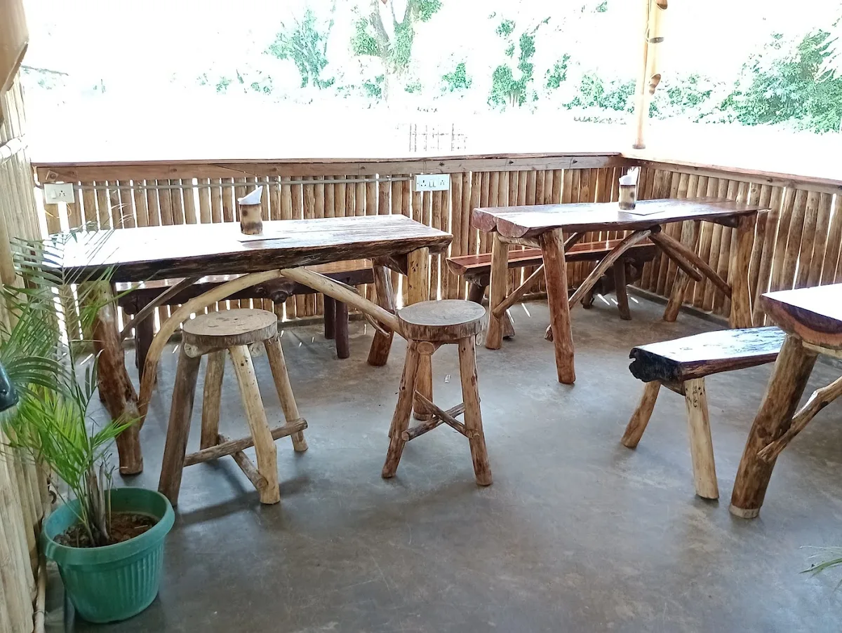 Chai garam cafe - Kaziranga