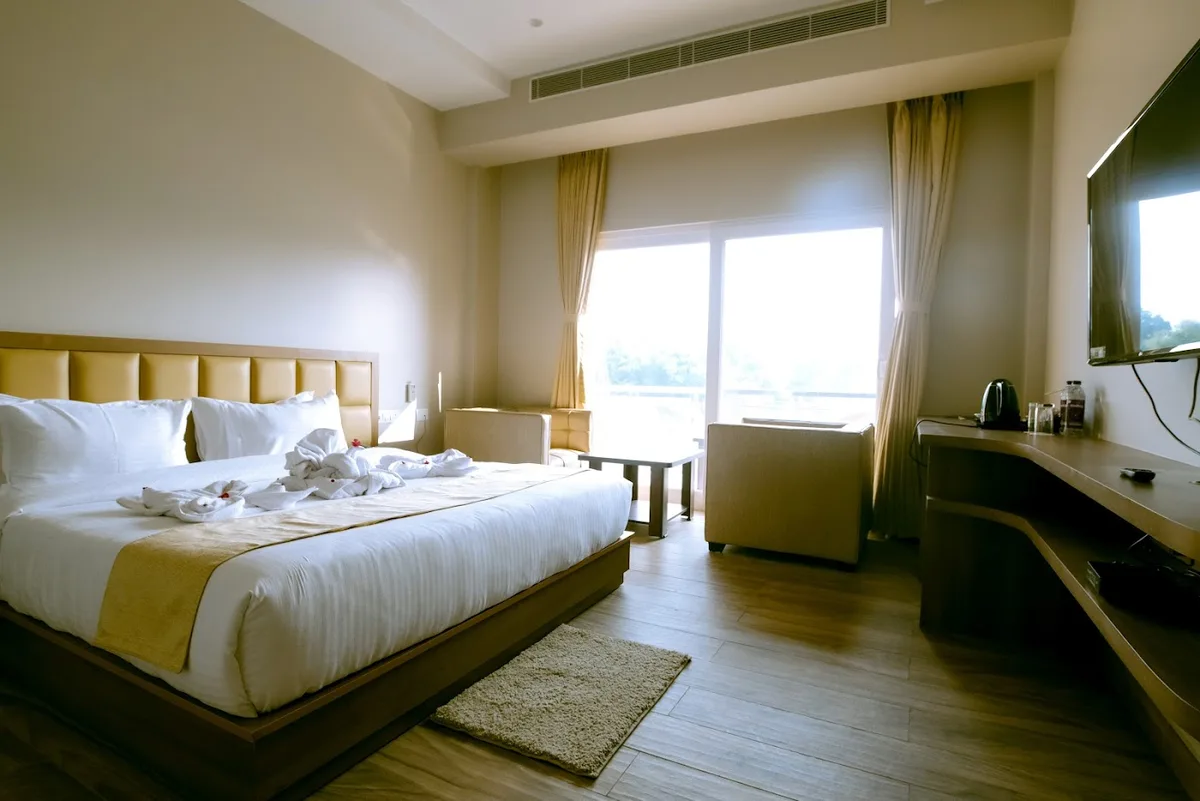 Finn's Weaver Resort, Kaziranga - photo 2