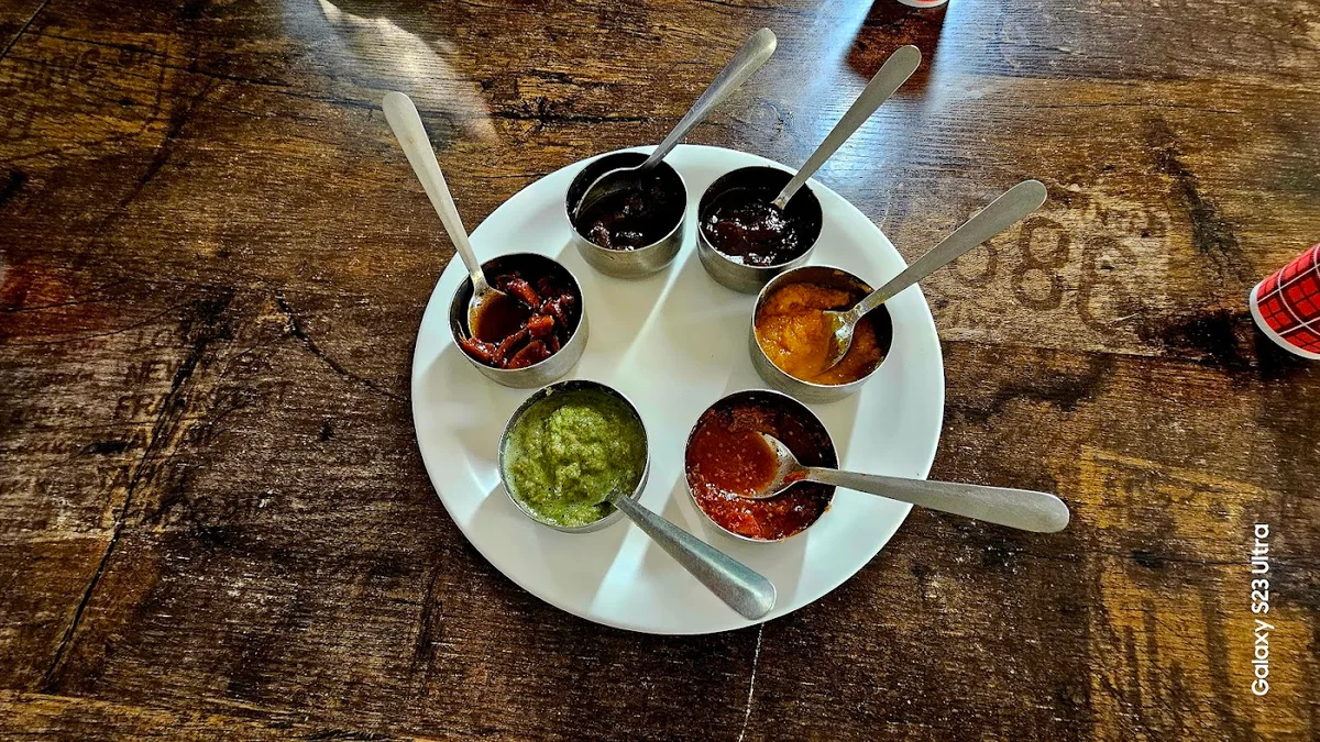 Jajabor restaurant - Kaziranga - photo 2