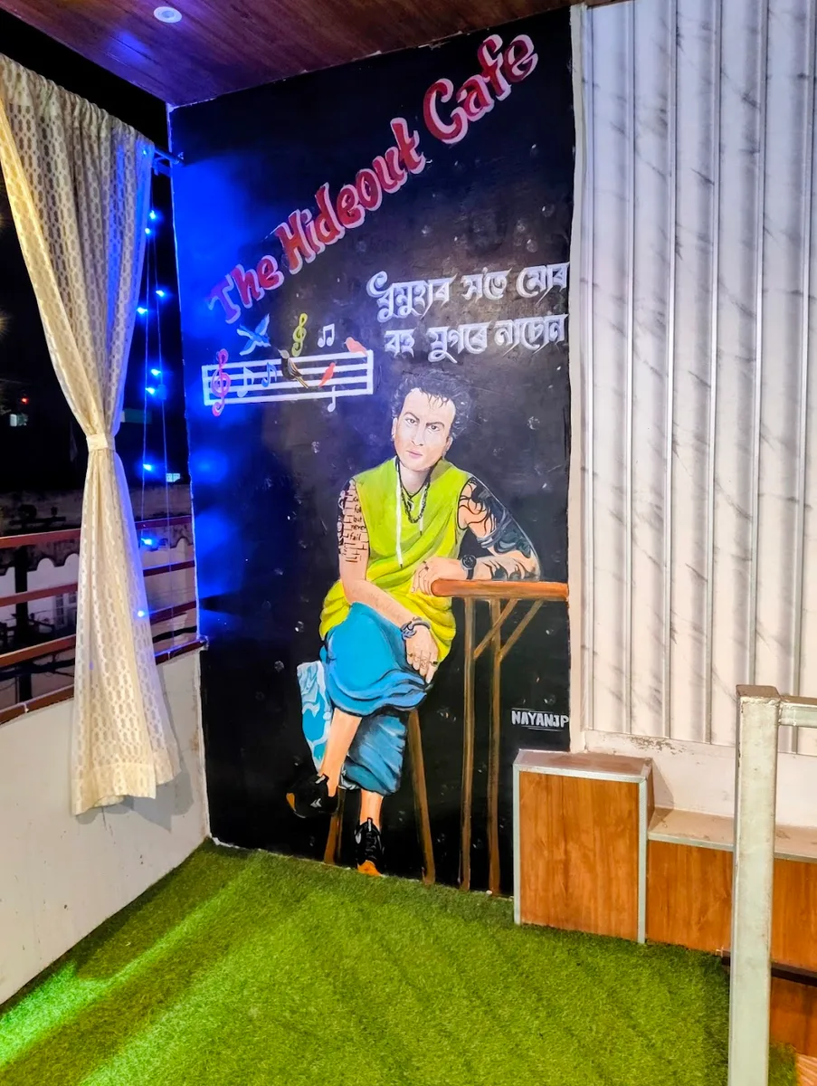The Hideoutcafe & restaurant - photo 3