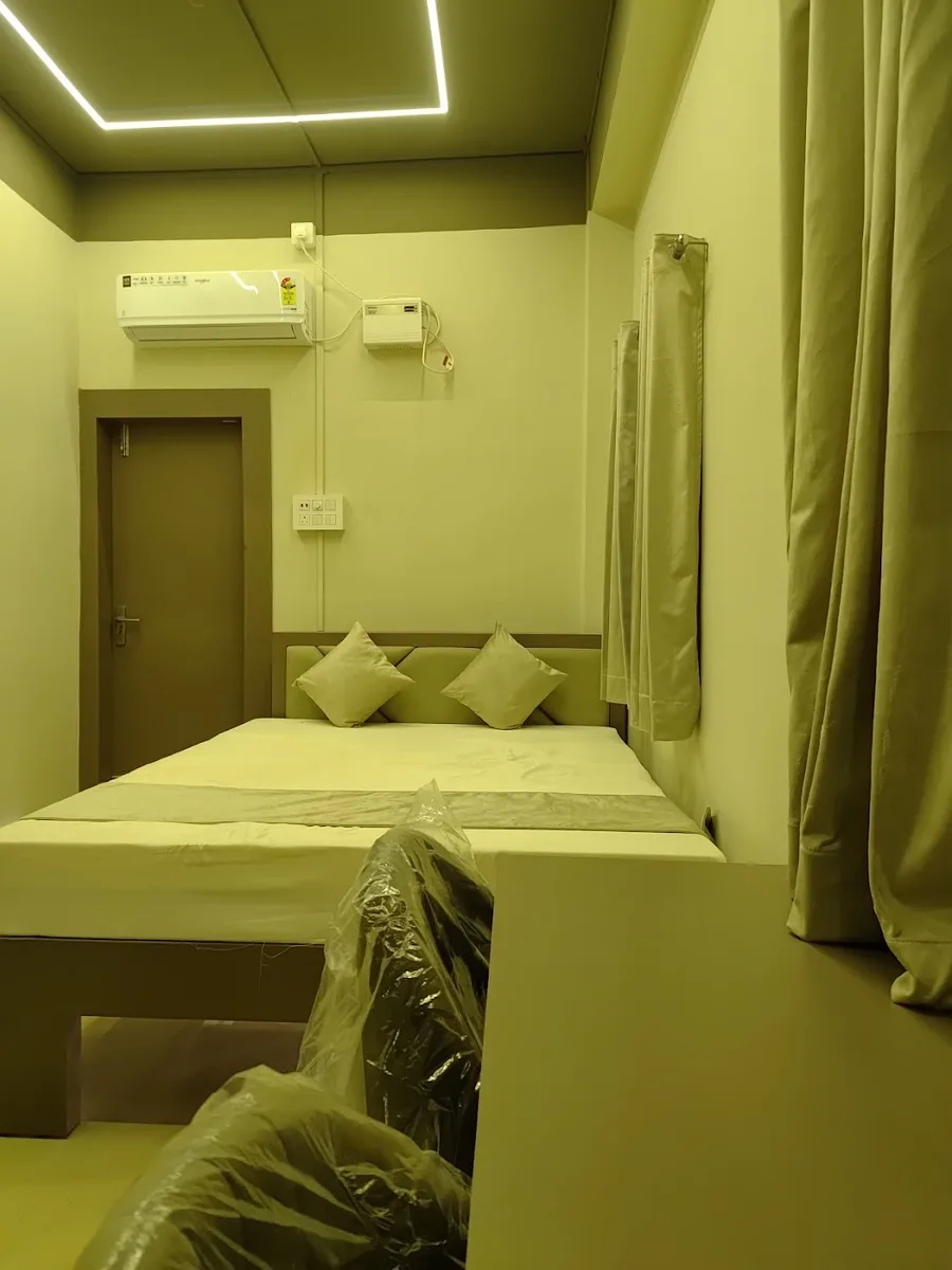Ethnic Food & Lodging - photo 3