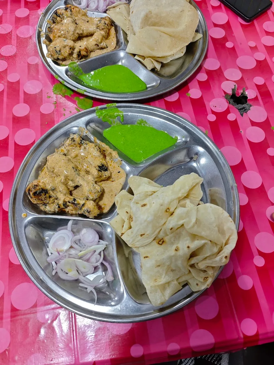 Inaya Mughlai - photo 2
