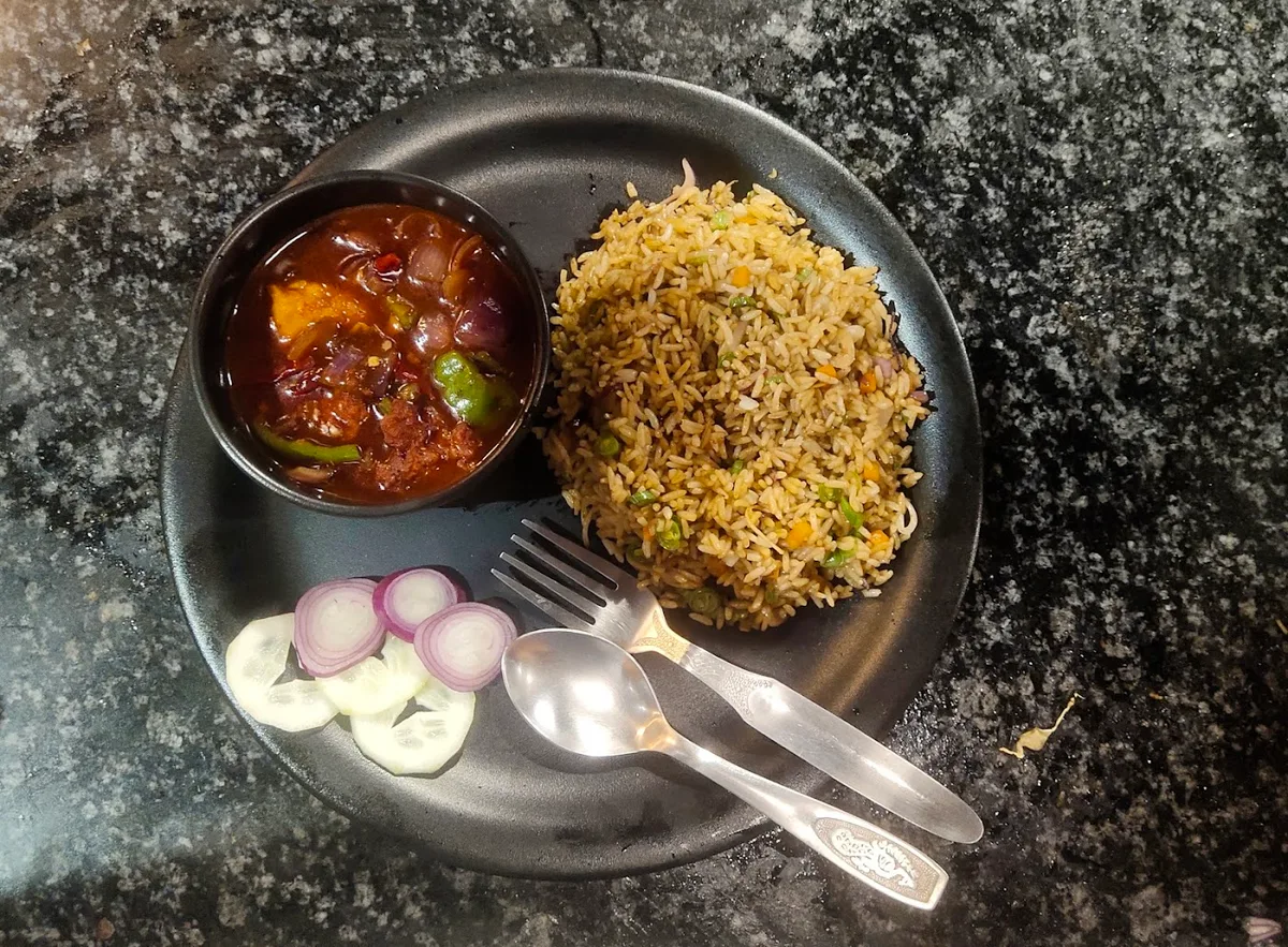 Nalini's Corner Café - photo 2