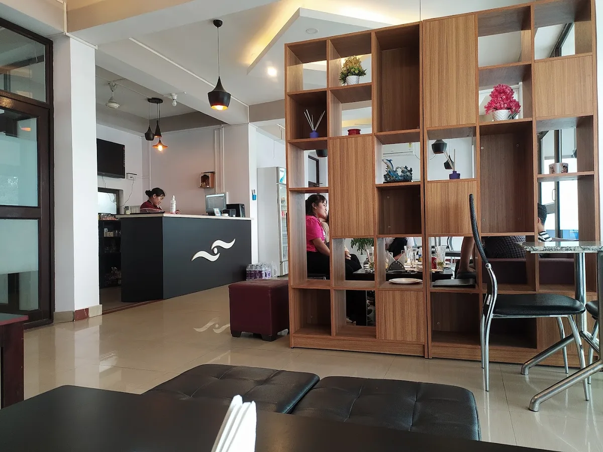 King Cafe & Restaurant - Imphal