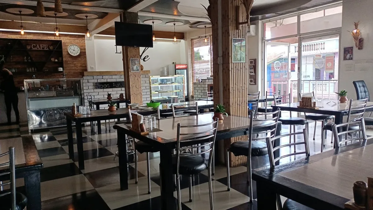 Life Cafe - Loktak Lake