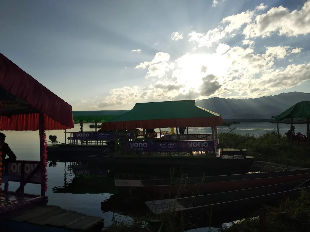 Loktak Floating Resturant - Loktak Lake