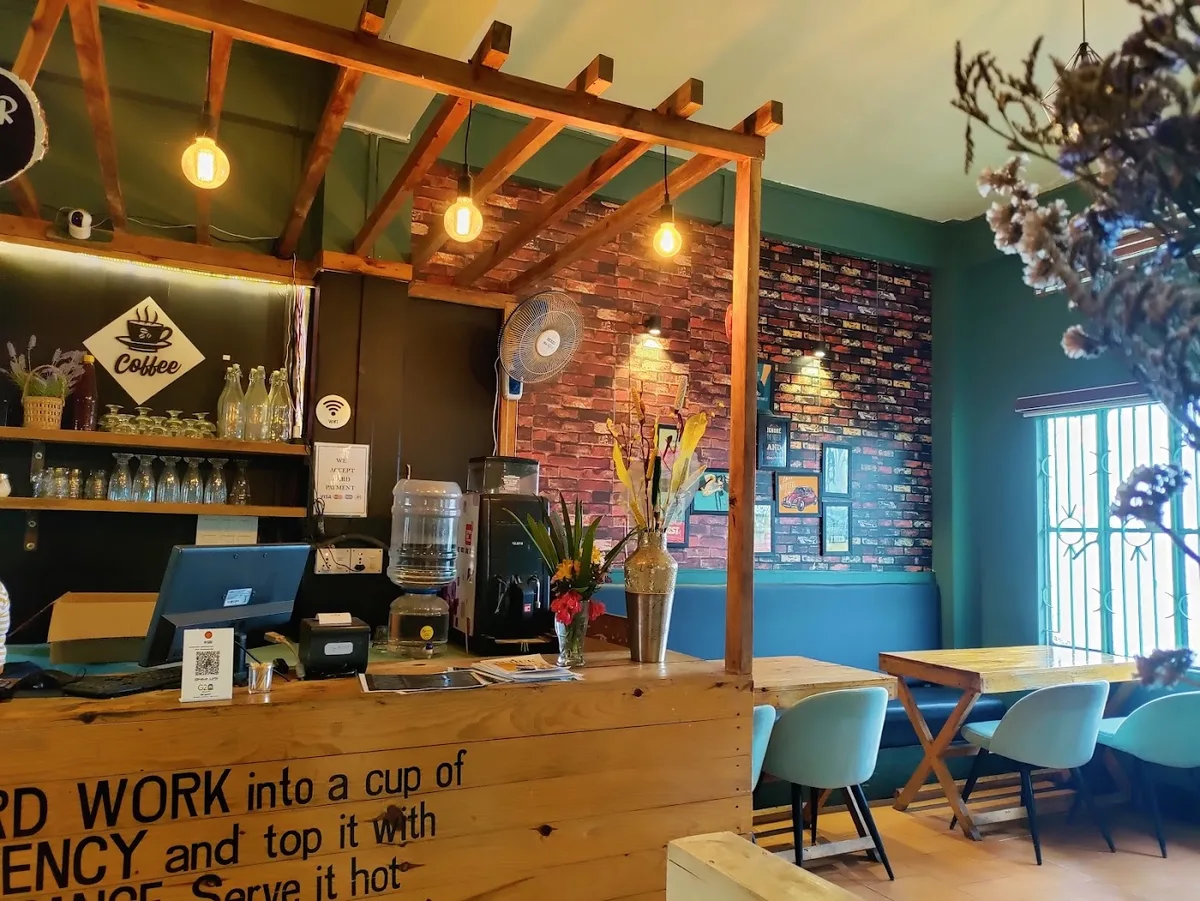DownTown Cafe - Ukhrul Hungpung - photo 3