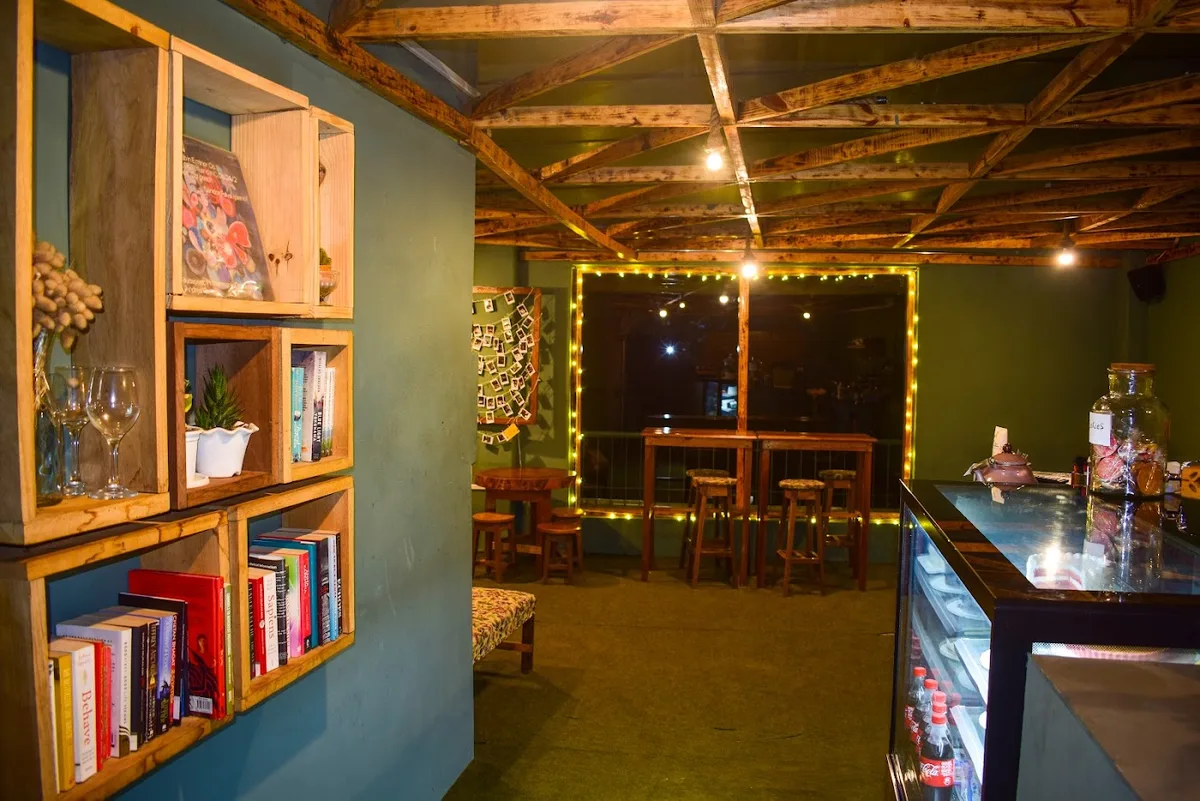 Shimm's cafe - photo 3
