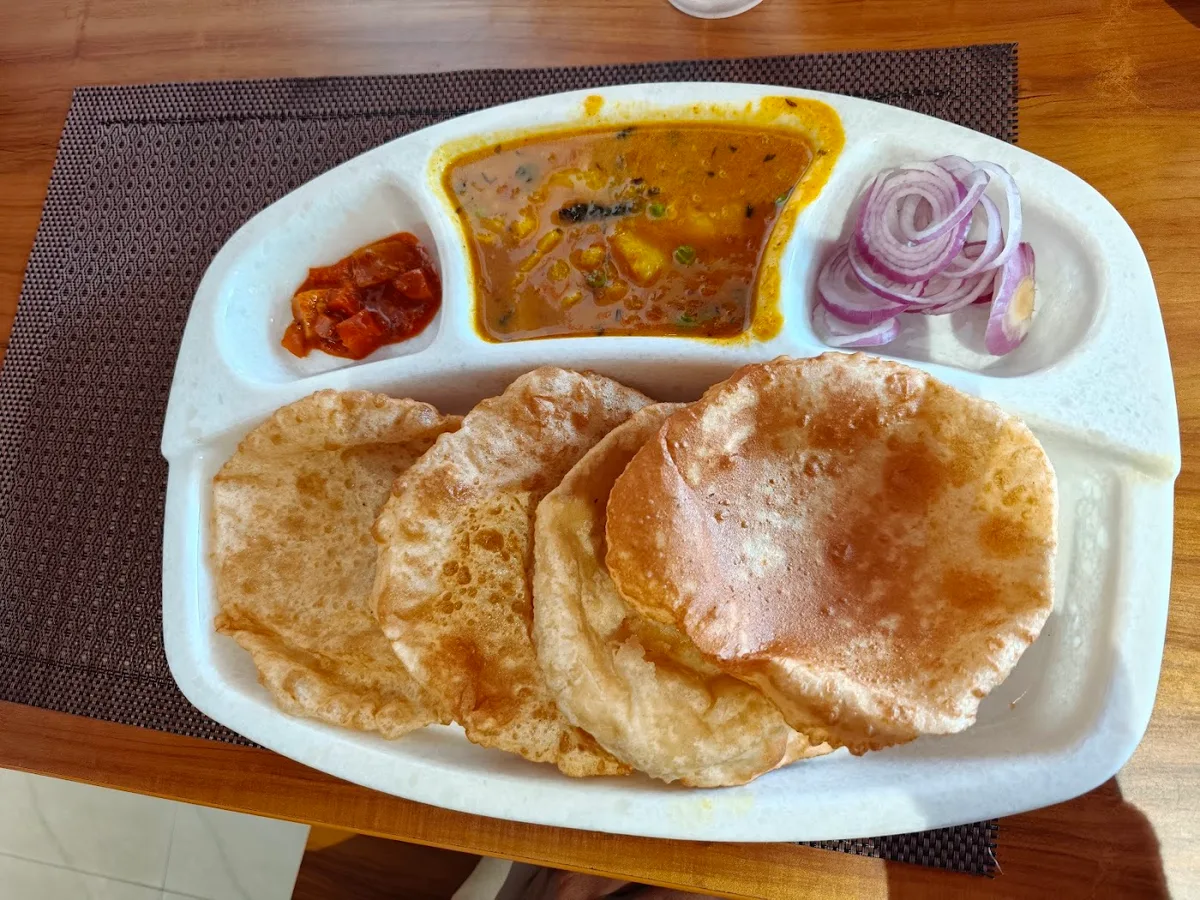 Green Leaf Pure Veg Restaurant Cherrapunjee - photo 2