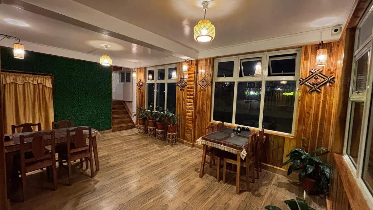 Laiaiker Restaurant & Lodging - Cherrapunji