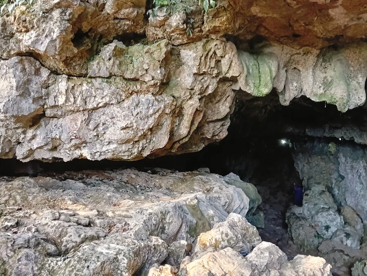 Mawsmai Cave - Cherrapunji