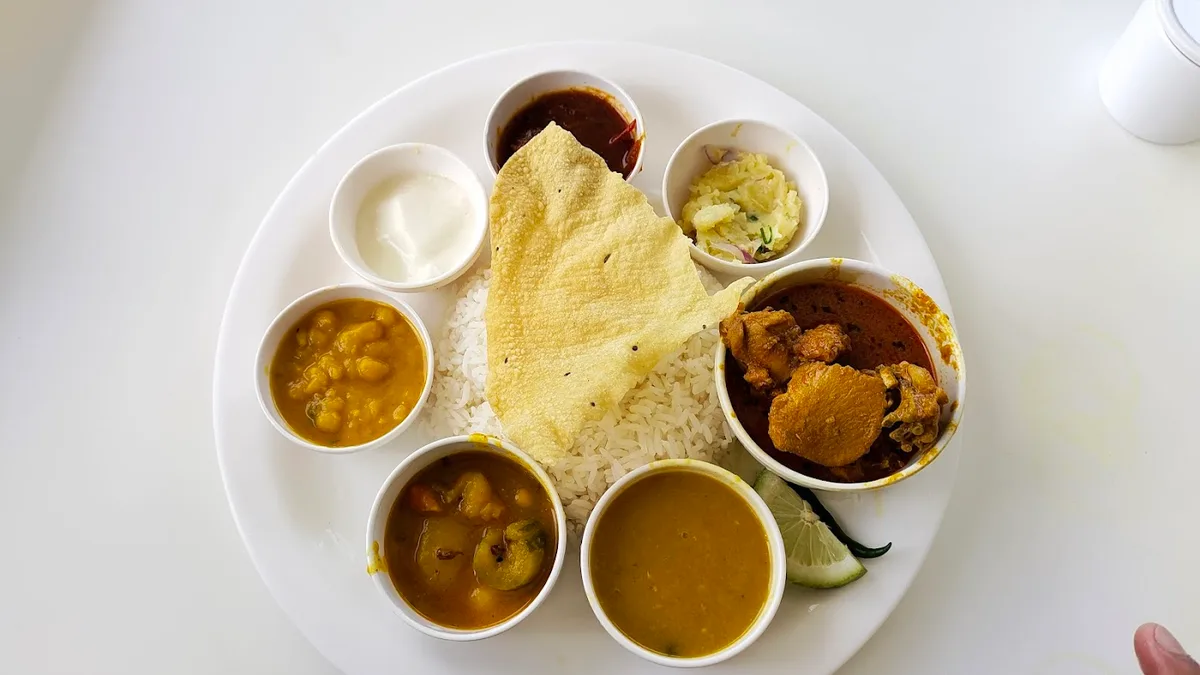 Sapphire Restaurant - photo 2