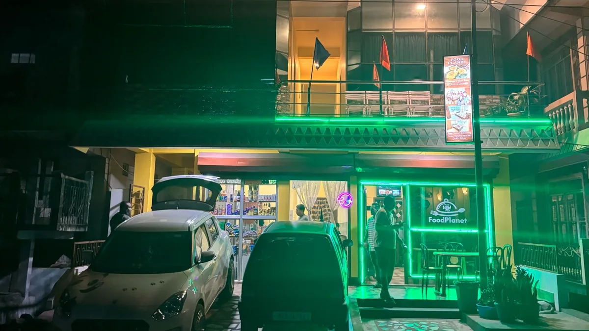 Food Planet Restaurant & Guesthouse - Dawki
